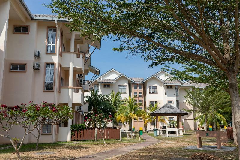 Seri Bayu Resort Hotel Sungai Pelek Exterior foto